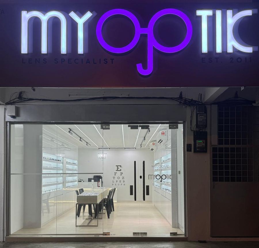 Photo of Myoptik 2011