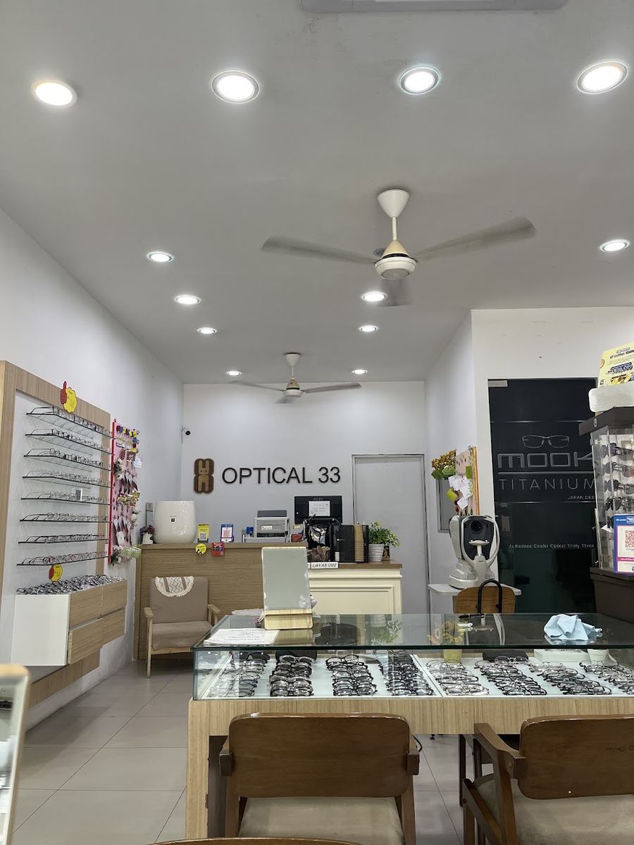 Photo of Optical 33