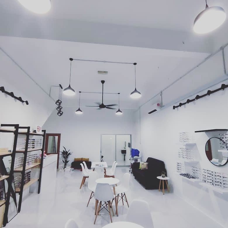 Photo of ZhaaS Optometry
